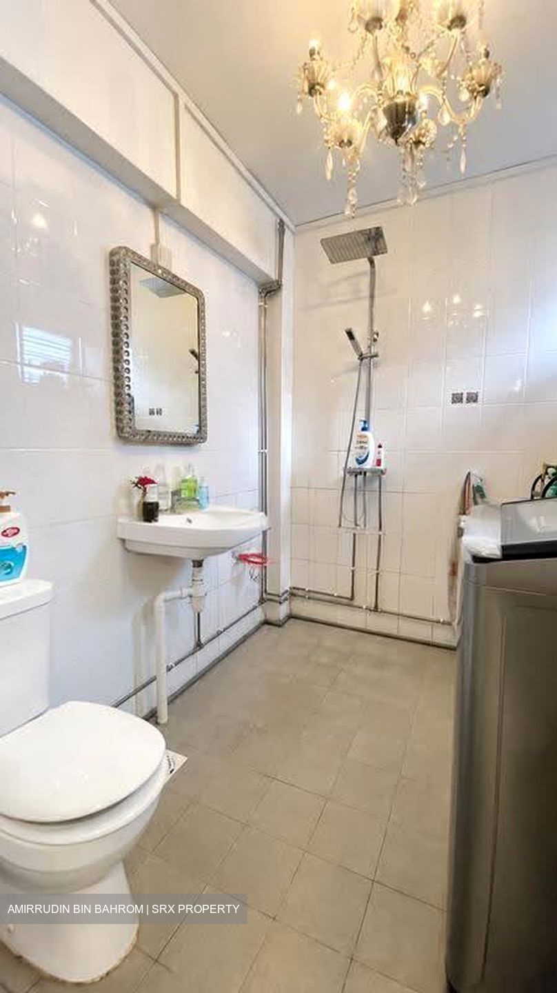 Blk 323 Woodlands Street 32 (Woodlands), HDB Executive #628341031